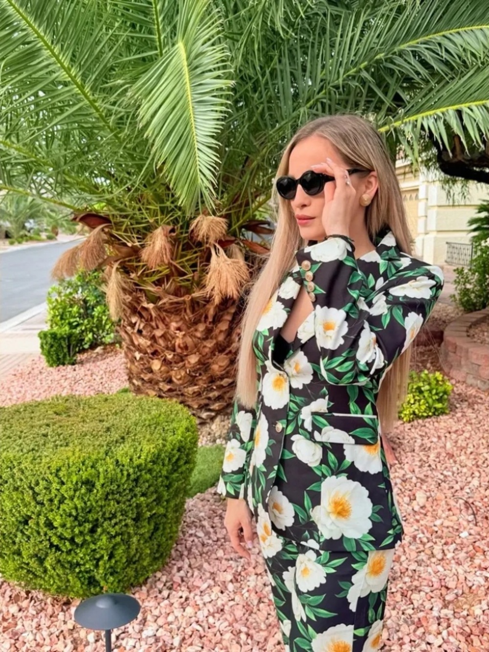Boutique Brand Black and Green Floral Suit Set size Small NWT
